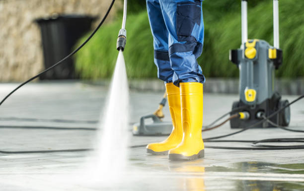 Best Garage Pressure Washing  in West St Paul, MN